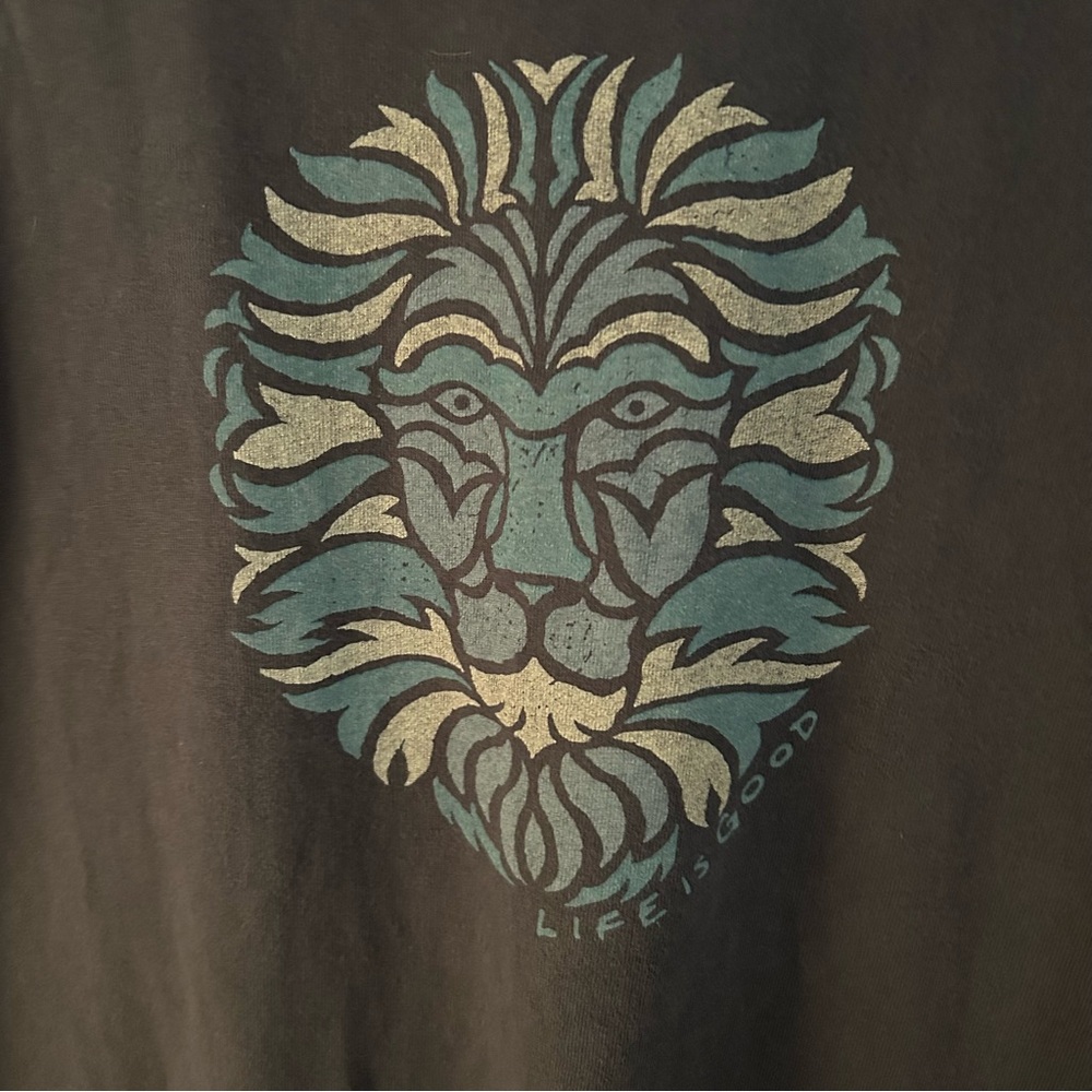 Life is Good Navy Lion Crusher Tee. Size Medium. - Picture 2 of 9